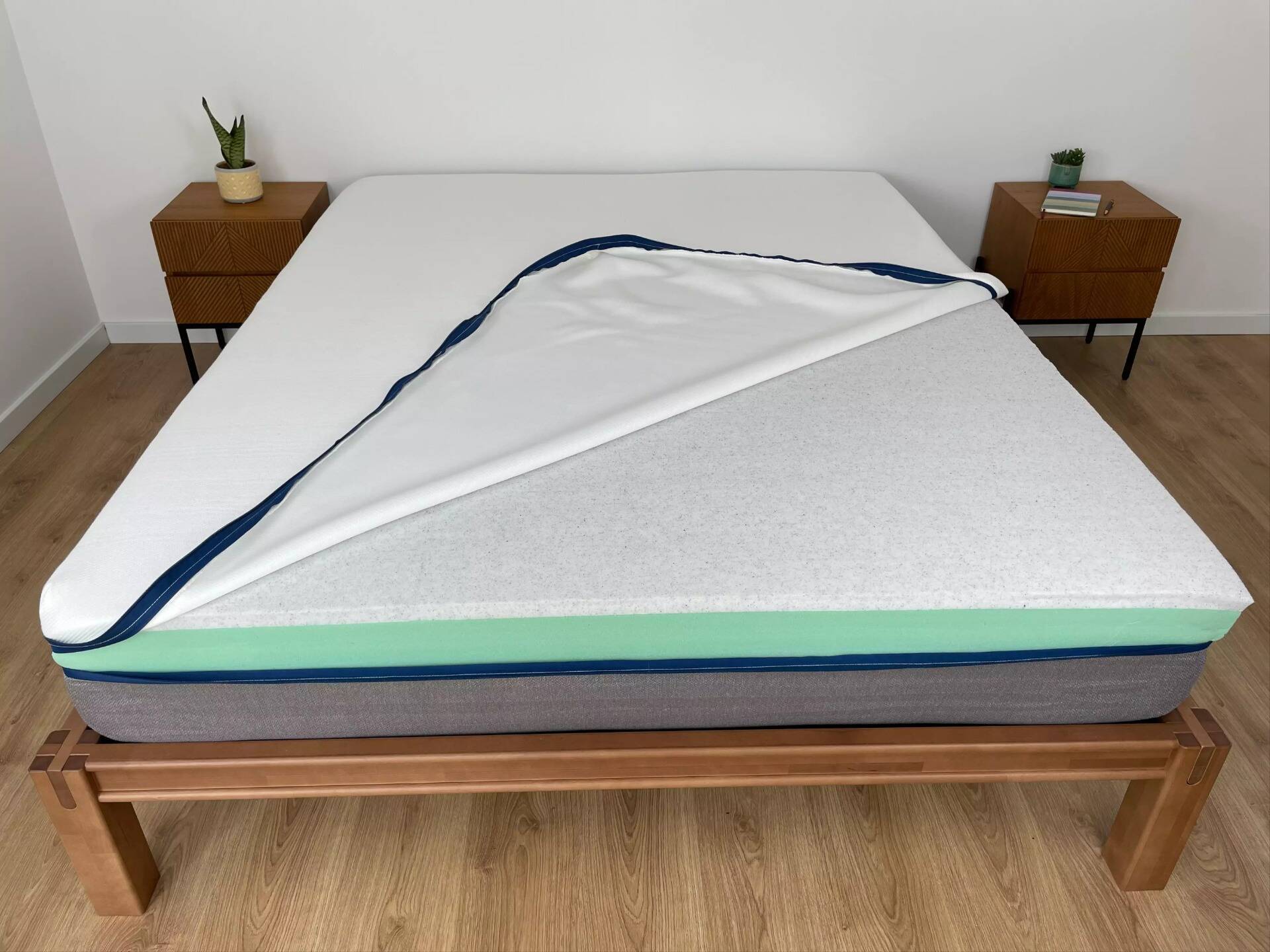 colchão com capa aberta